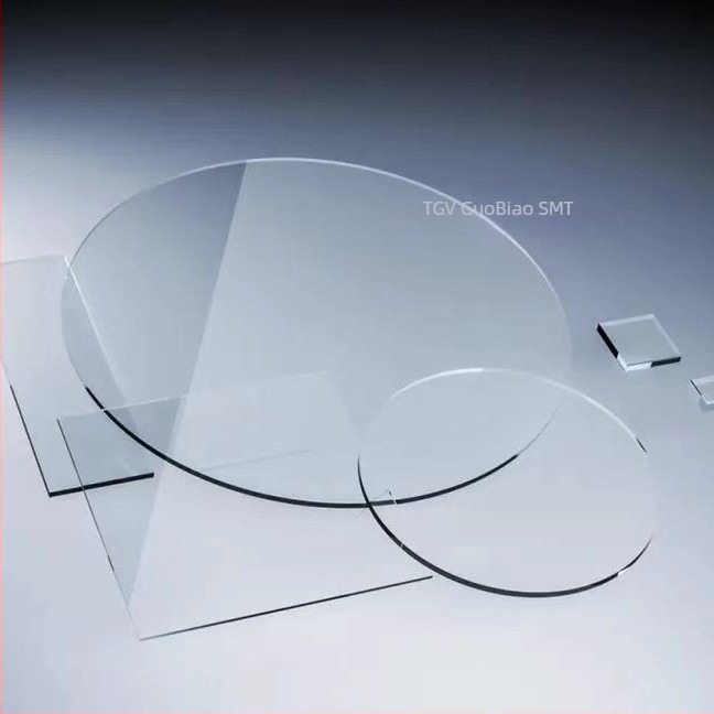 substrat de sticlă TGV personalizat, borosilicat înalt pentru ambalare 3D, forme rotunde sau pătrate, grosime 0,2–0,3 mm