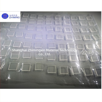 Wafer pătrat de safir, 10 × 10, grosime 100 μm, polisat pe ambele fețe, pentru lentile optice