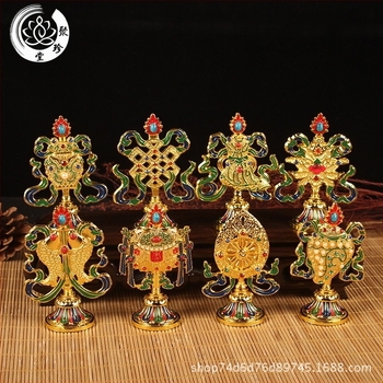 Statuete Buddha placate cu aur, în stil tibetan, cu cele opt comori și unelte rituale tantrice