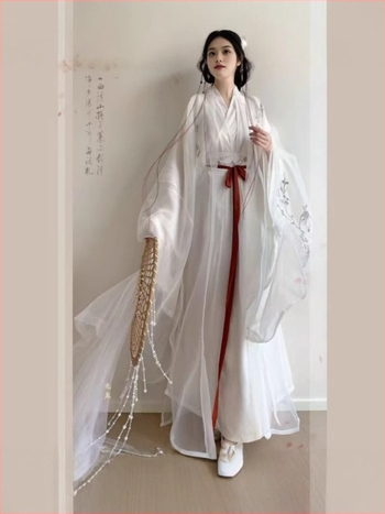 Hanfu pentru femei — Pear Flower Pavilion, inspirație Wei Jin, broderie eterică, mâneci largi, tiv drept, decolteu încrucișat, set zilnic