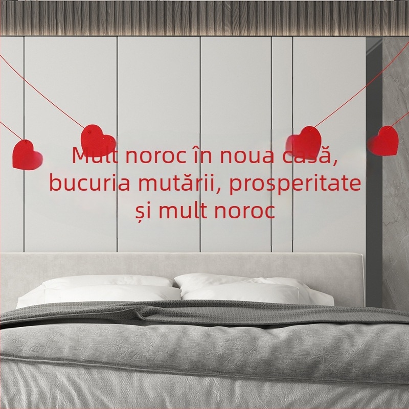 Decorațiuni pentru mutarea într-un nou cămin: panouri pentru living, cupluri poetice și panglici cu steaguri