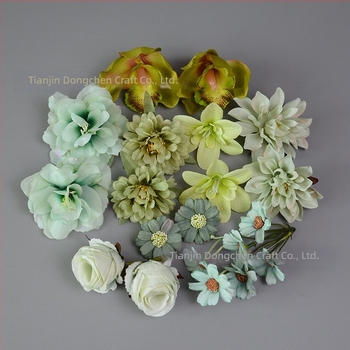 Kit de materiale pentru flori artificiale, cu cutie Tip D și accesorii: flori de satin, ornamente etnice pentru cap, ace de păr și șapcă academică. Potrivit pentru nuntă, decor acasă și recuzită pentru fotografie. Înălţime până la 10 cm.