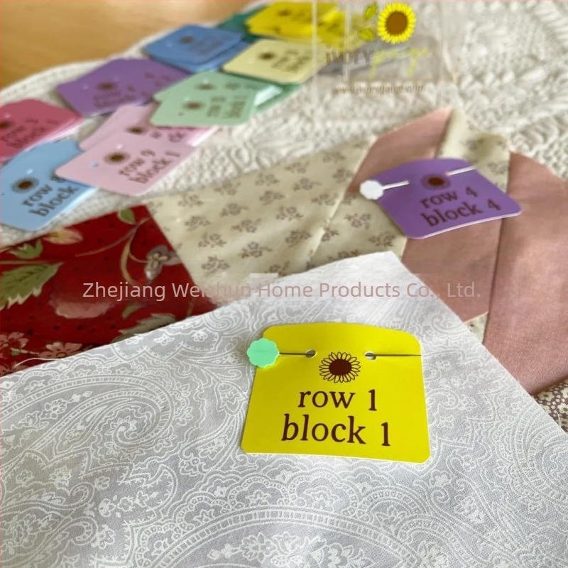 Card de hârtie cu găuri pentru marcarea rândurilor în blocuri de quilt