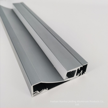 Corp LED pentru plintă cu montaj ascuns — kit profil din aluminiu