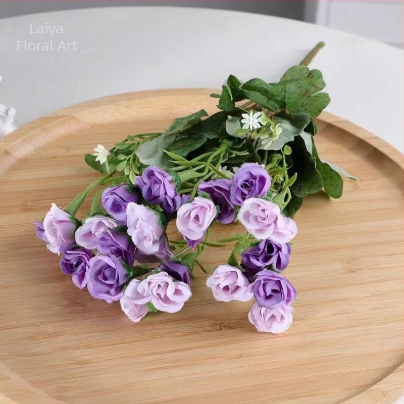 25 de flori artificiale – flori mici și trandafiri pentru decor interior și decor de nuntă