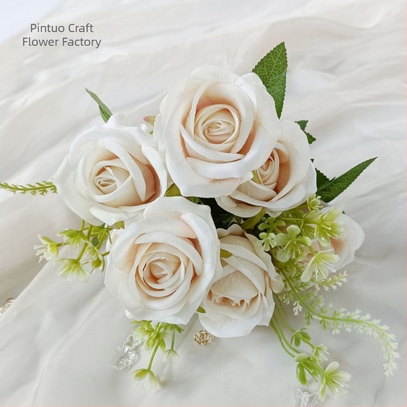 Buchet cu 7 trandafiri de catifea artificiali, decor pentru nunți, casă și hotel