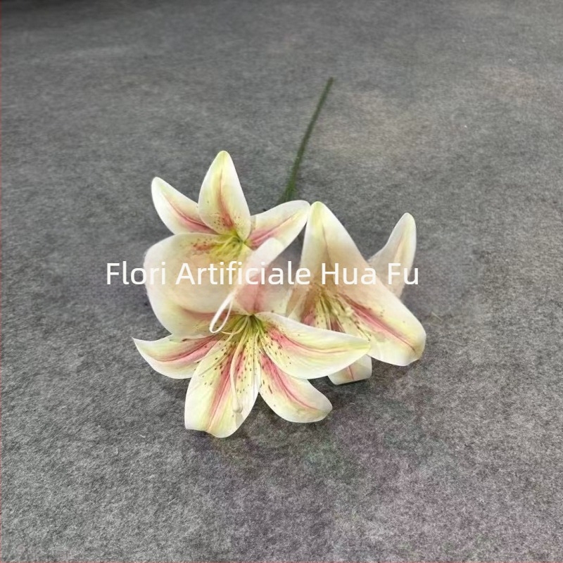 Buchet de trei crini artificiali din mătase pentru decor de sufragerie și aranjamente florale de nuntă