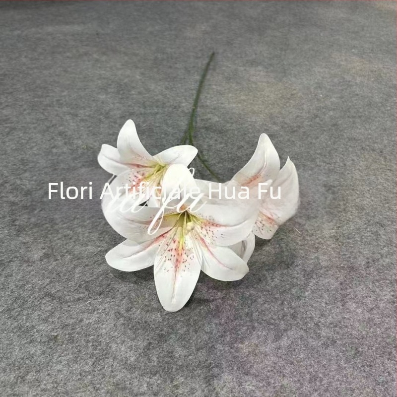 Buchet de trei crini artificiali din mătase pentru decor de sufragerie și aranjamente florale de nuntă