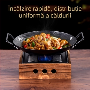 Vas uscat în stil hunan, cu suprafață antiaderentă, mâneri duble, tocă de porc picant cu ardei într-un mic vas de fontă, pentru plită cu alcool