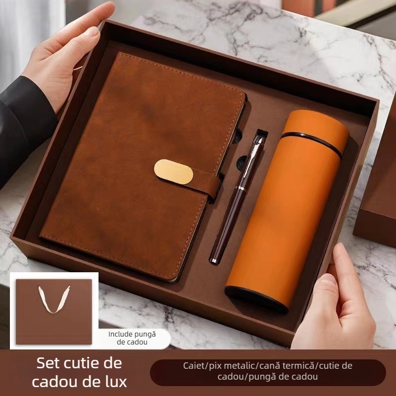 Caiet cu logo personalizat, set cadou corporativ într-o cutie de lux, format A5