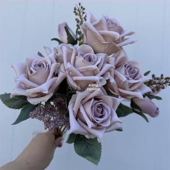 Buchet de mână cu 9 trandafiri Zixuan, margine ondulată, pentru nunți și decor în hotel, aranjament la fața locului, cu accesorii pentru trandafiri și flori artificiale