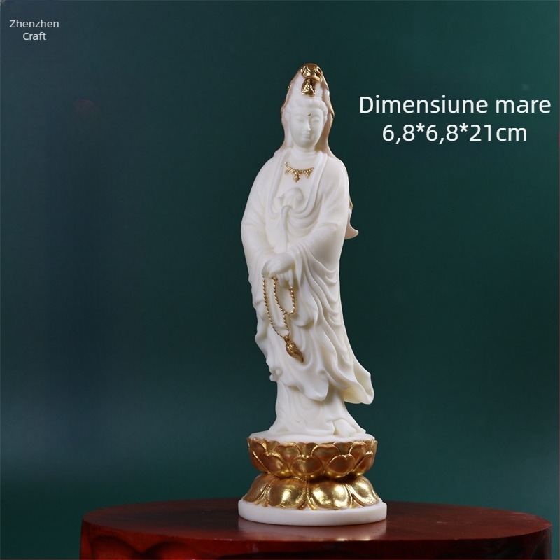 Statua Bodhisattva Guanyin pe un tron de lotus, în mână rozariu