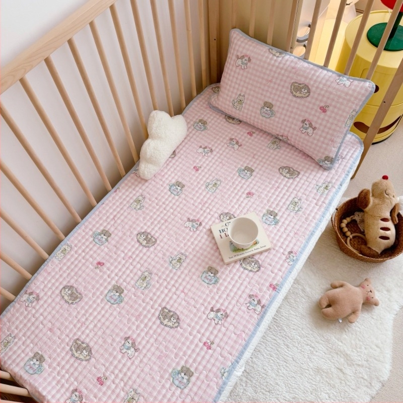Cuvertură de pat din bumbac pentru bebeluți, quilted, cu motiv desen animat, într-o singură bucată, anti-alunecare