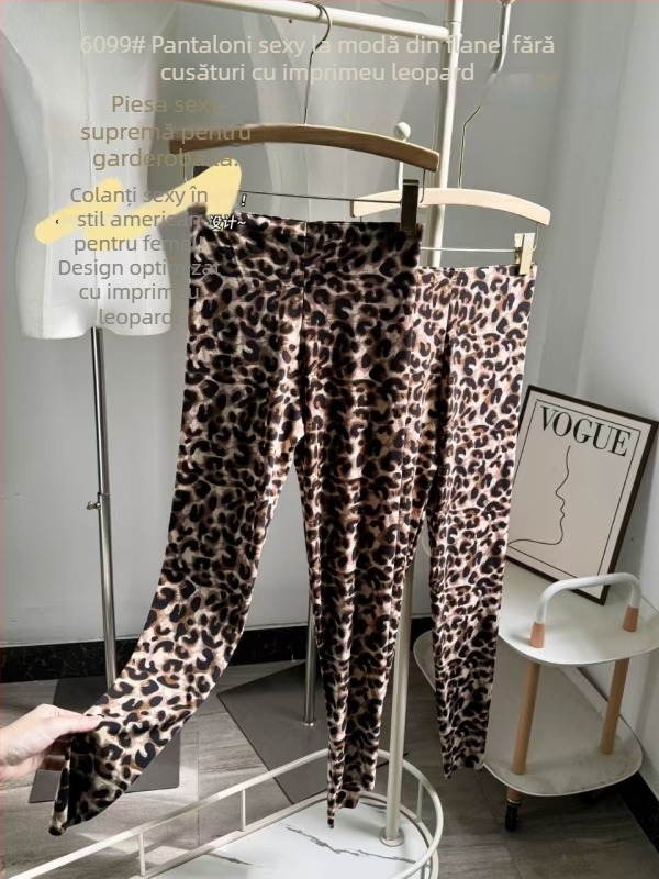 Set termic pentru femei cu imprimeu leopard – top cu mânecă lungă și pantaloni, material periat, cald pentru iarnă