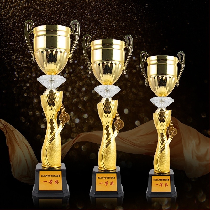 Trofeu metalic pentru evenimente sportive – Campion la fotbal și baschet – Premiu creativ pentru evenimente sportive școlare