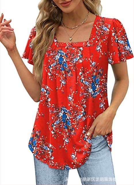Tricou damă cu mâneci scurte, guler pătrat, tiv plisat în formă de coadă de pescăruș, imprimeu floral, poliester