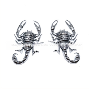 Autocolant metalic 3D cu scorpion pentru mașină