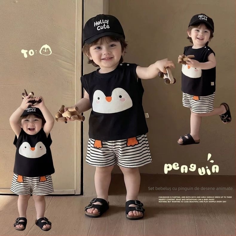Set de vară ușor pentru bebeluși: tricou cu mânecă scurtă și pantaloni Capri cu dungi și imprimeu cu pinguin din desene animate