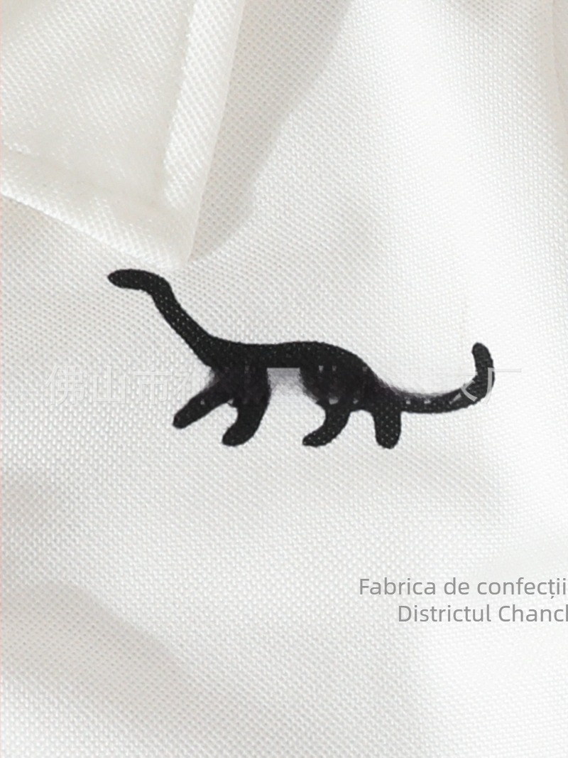 Set de două piese pentru băieți: tricou cu mânecă scurtă cu imprimeu litere și dinozaur, însoțit de șorturi asortate.