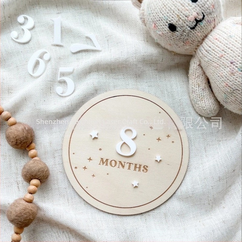 Panou din lemn pentru nașterea bebelușului, cu stea și lună, pentru poze
