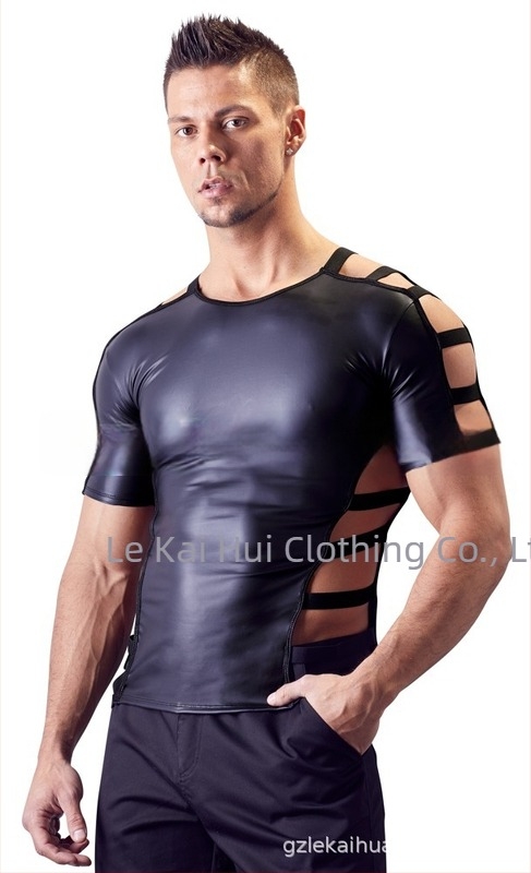 Tricou slim-fit din piele lucioasă pentru scenă