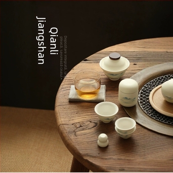 Set de ceai ceramic în stil chinezesc pentru călătorii în aer liber, cu o ceainică și două căni, cutie cadou.