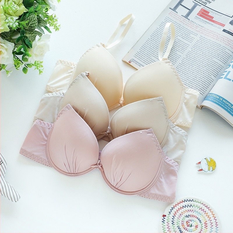 Sutien din 100% mătase Mulberry, luciu fin, design minimalist, reglabil, cu bretele detașabile, închidere în spate cu două rânduri de cârlige