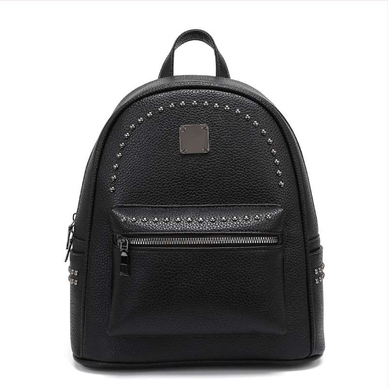 Rucsac vintage cu nituri pentru femei, PU, vară 2026, stil urban minimalist, impermeabil, buzunar interior cu fermoar, dimensiune medie
