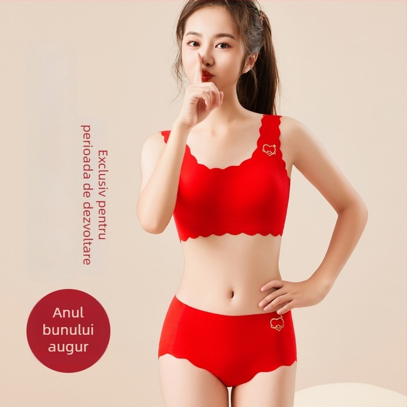 Set de lenjerie roșu pentru adolescenți: sutien și chiloți
