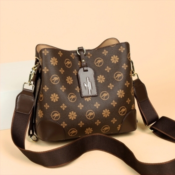 Geantă bucket din PVC pentru femei, mărime medie, stil urban minimalist, lansare vară 2025, utilizare zilnică