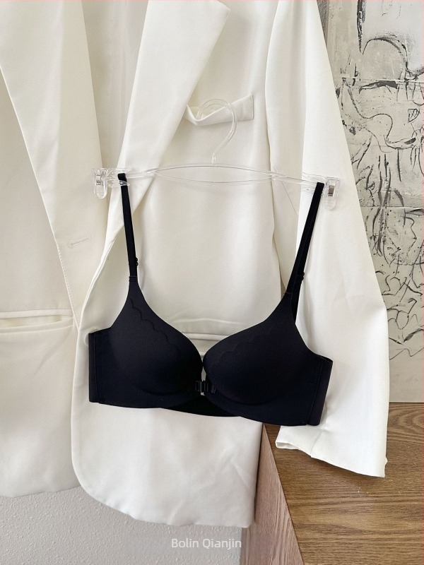 322 Sutien wireless cu închidere frontală, push-up, modelare a spatelui, purtare în multiple moduri
