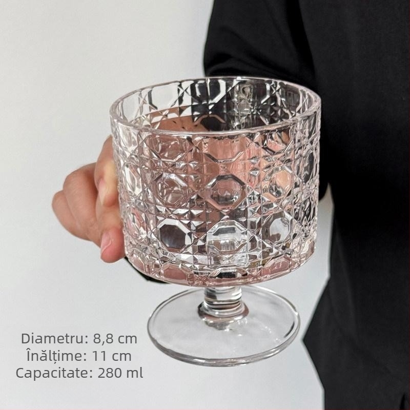 Pahar din sticlă cu relief și picior înalt, inspirat de Instagram, potrivit pentru Americano rece, ceai de fructe și băuturi