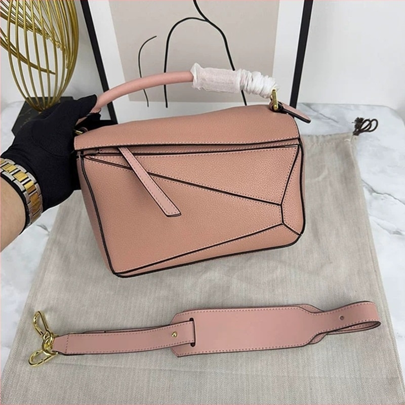 2025 Geantă geometrică nouă, model liči, piele de primă calitate, geantă de umăr crossbody în stil pernă pentru femei