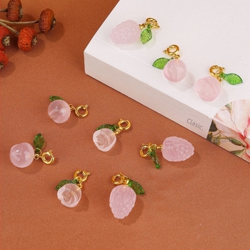 Cristal roz natural, pandantiv sculptat manual cu motive de piersică, roză și strugure, accesorii DIY cu mărgele