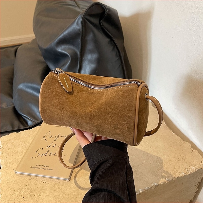 Geantă Boston pentru femei, cilindru mat, crossbody, toamnă-iarnă 2023, design nou de nișă