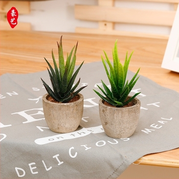 Suculente artificiale în ghiveci cu Aloe vera pentru decor acasă și la birou – ornament mic în stil bonsai