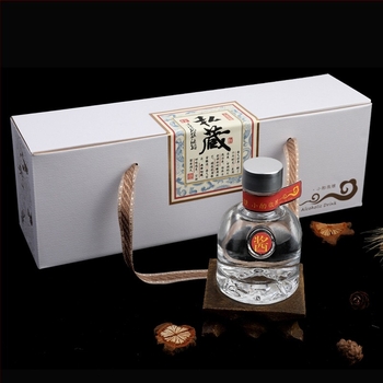 Set cadou din 4 sticle de lichior din sticlă, 125 ml, cu cutie cadou, model Half-Mountain Bottom