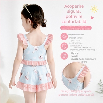 Costum de baie pentru fete, două piese, cu imprimare iepuraș în buline, funda, mâneci volanate și fustă cu volane