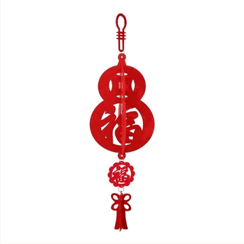 Decorațiune pentru living de Anul Nou: simbol tradițional de binecuvântare, lampă roșie în formă de dovleac, ornament suspendat din catifea, în stil chinezesc.