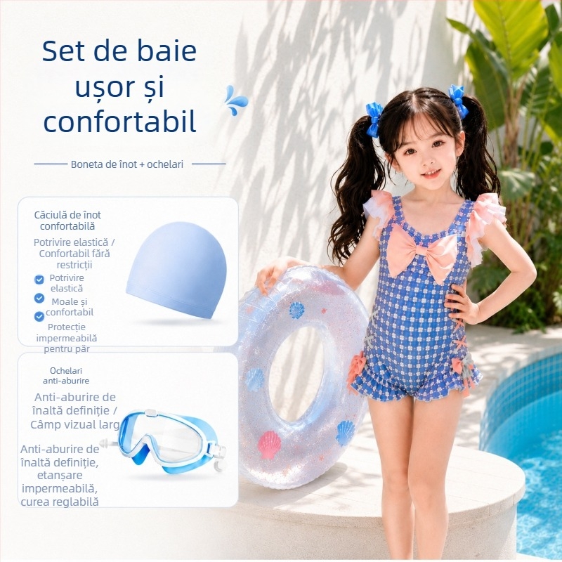 Costum de baie întreg pentru fete, în carouri albastru-roz, mâneci cu volane și funda mare, bretele laterale