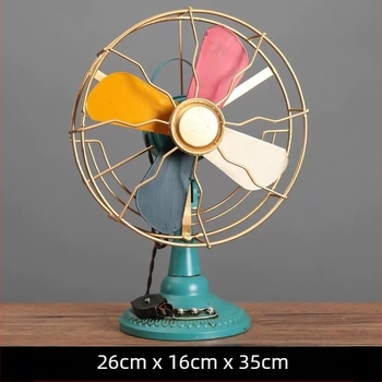 Figurine decorative vintage: modele nostalgice ale gramofonului vechi, radioului, aparatului foto și telefonului