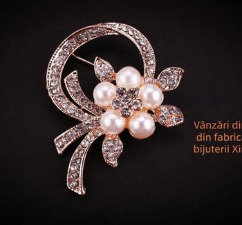 Broșă cu floare de perle