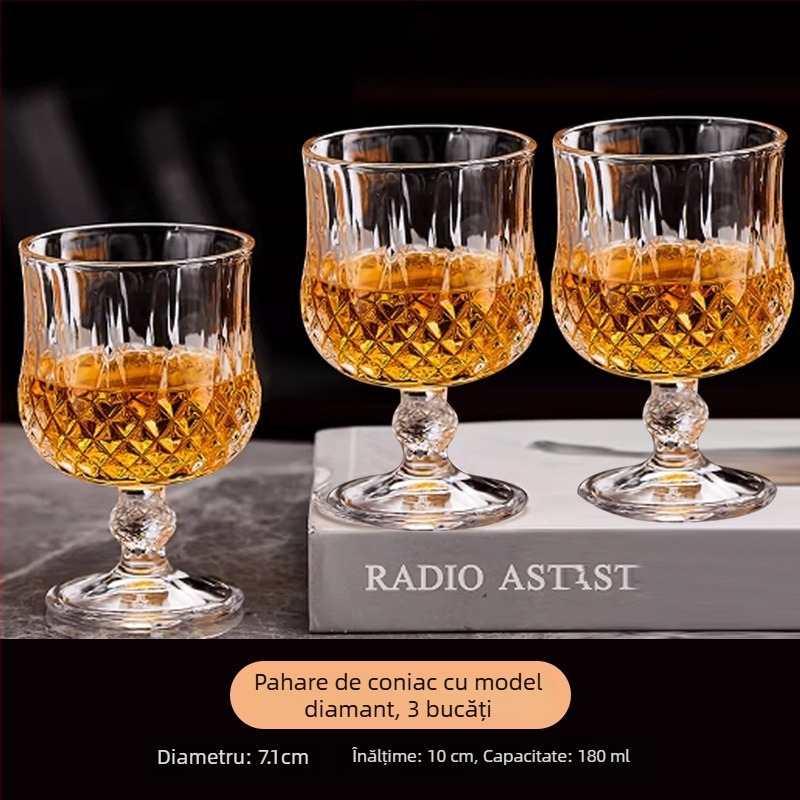 Set de 4 pahare de vin, stil european, cu tăietură în formă de diamant