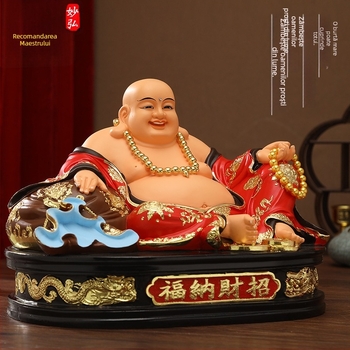 Statuie Buddha Maitreya în veșmă galbenă cu burtă mare, veșmă roșie – ornament decorativ pentru casă