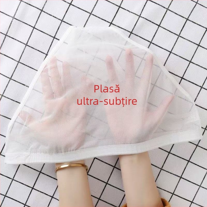 Boxeri slim, complet transparenți, fără cusuri, într-o culoare solidă, respirabili, transparenți.