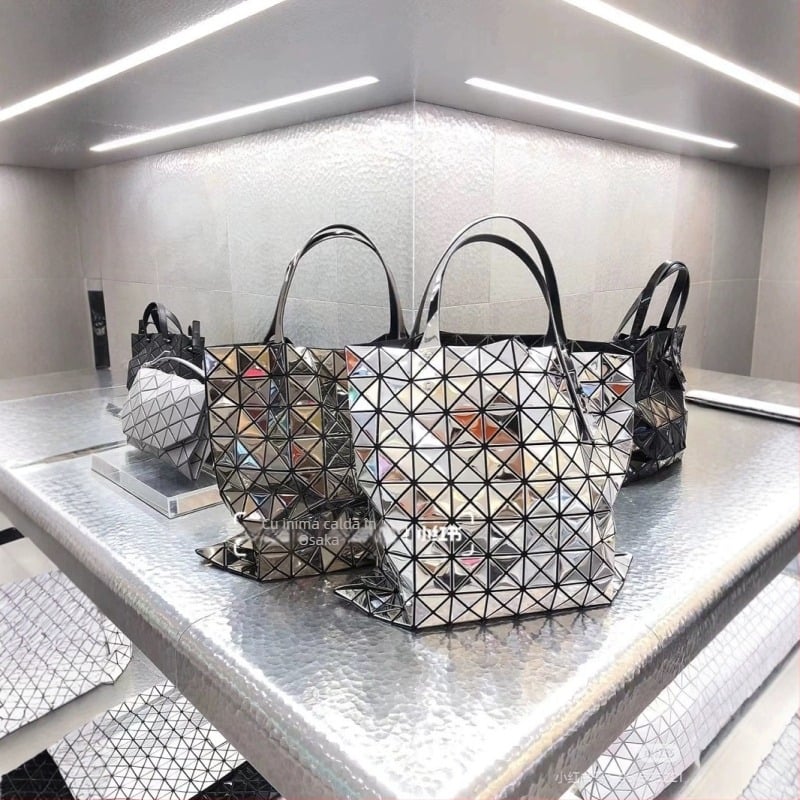 2025 Geantă geometrică cu quilting în formă de diamant, 10 compartimente, finisaj oglindă, geantă de umăr și poșetă de mână, stil japonez, minimalistă și versatilă pentru femei