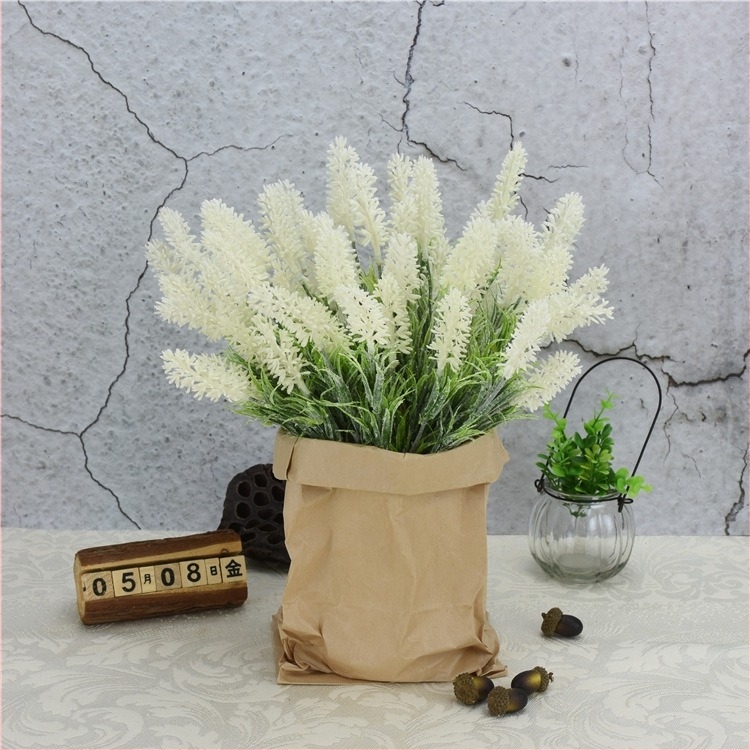 Buchet artificial cu 7 ramuri de lavandă, tulpini realiste, decor pastoral pentru evenimente și fotografie de nuntă