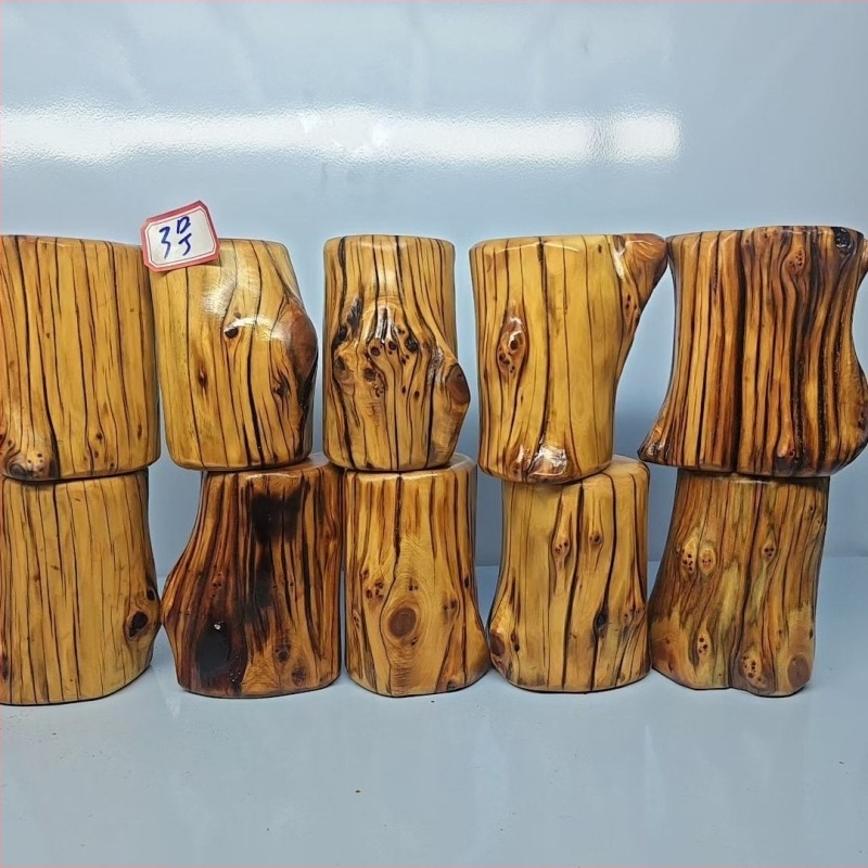 Suport pentru pix din Taihang cliff Cypress cu noduri, sculptură în lemn, decor de birou, sculptură din rădăcină