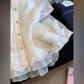 Bluză cu dantelă brodată în stil franțuzesc, pentru femei, primăvară, elegantă și fină, cu margine cu volane