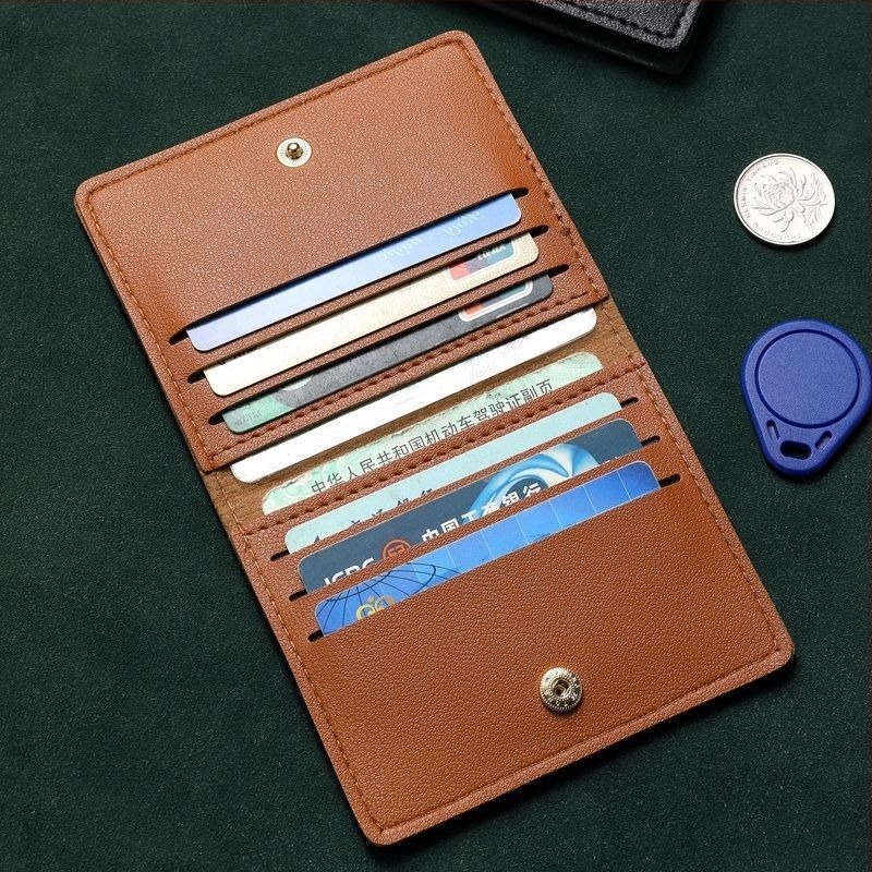 Portcard din piele moale, autentică, stil scurt, compact, pentru carduri bancare și permis de conducere, design minimalist și ușor, anti-demagnetizare.